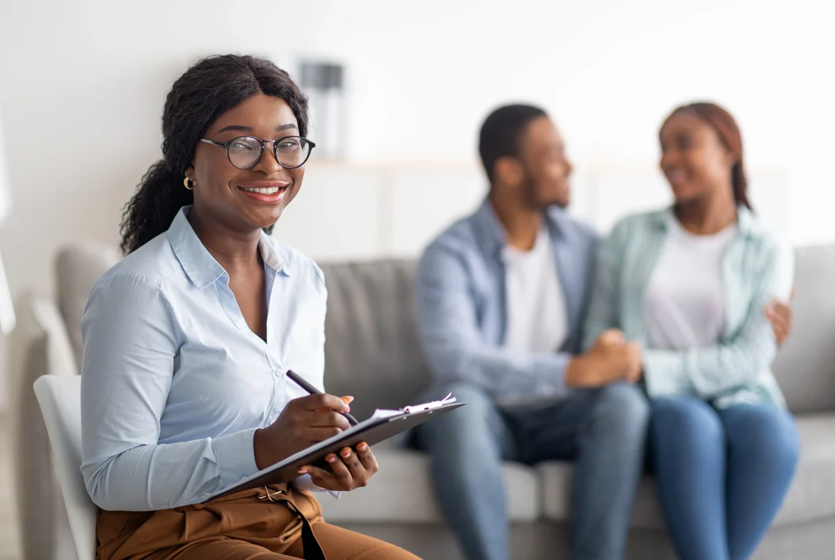 From overwhelm to ease through mindfulness: A course for therapists